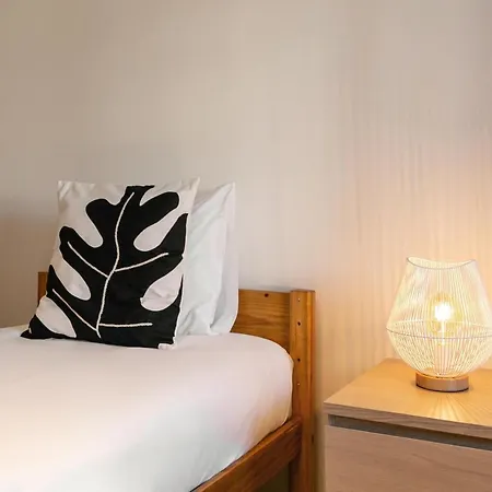 Apartamento Ferrel Apartment *